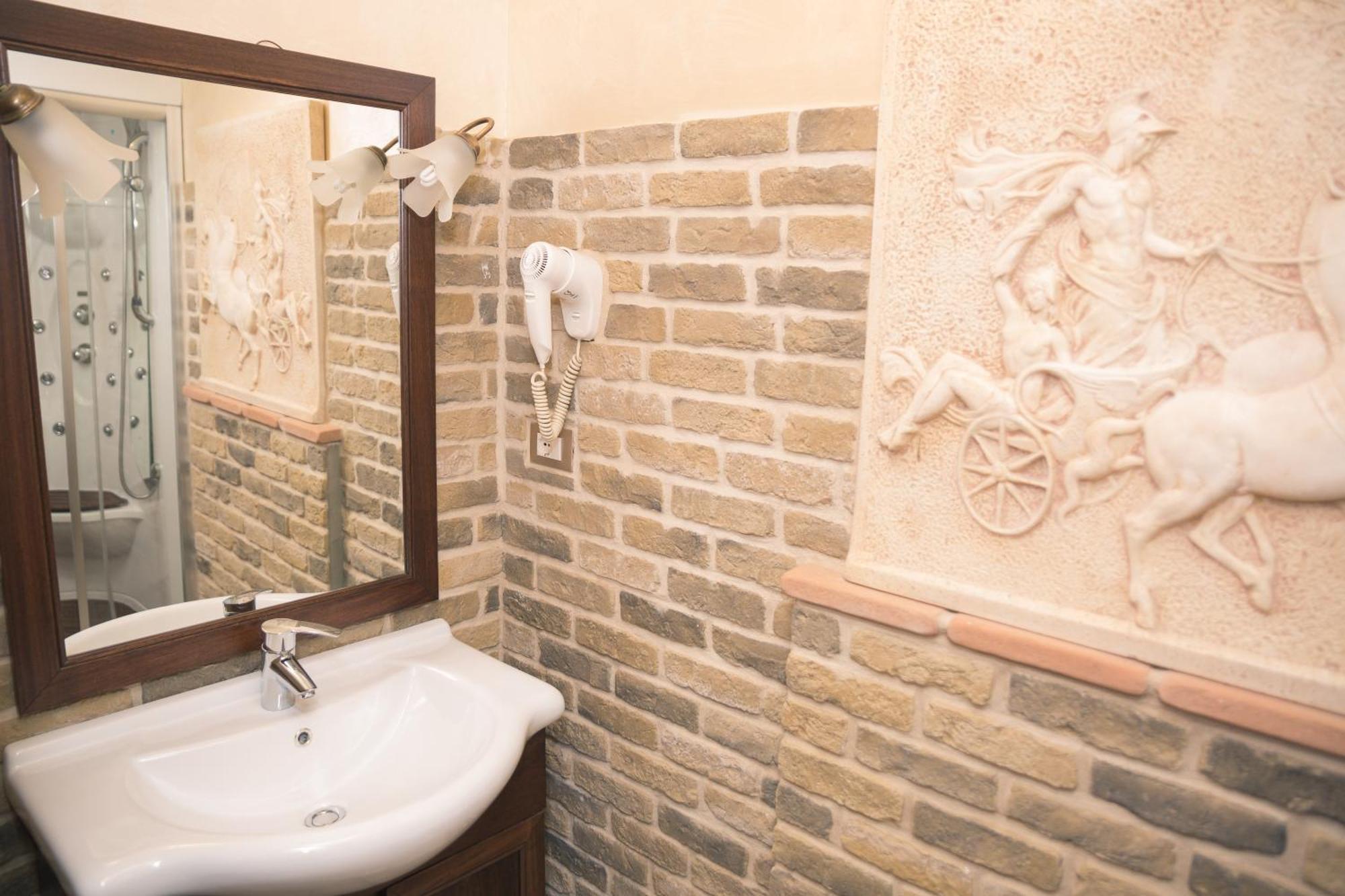 Il Castello Di Perano Hotel Luaran gambar