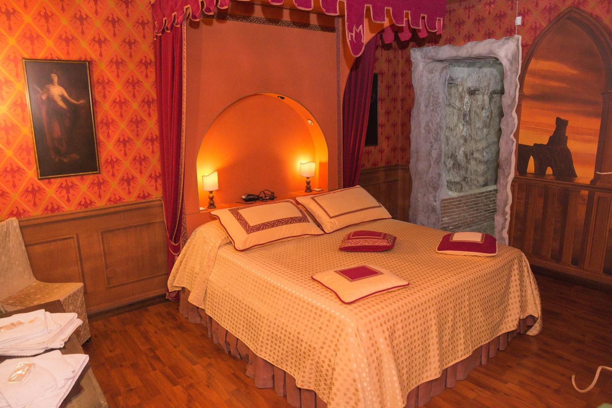 Il Castello Di Perano Hotel Luaran gambar